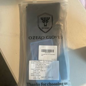 ‼️3/$25 Sports gloves NWT